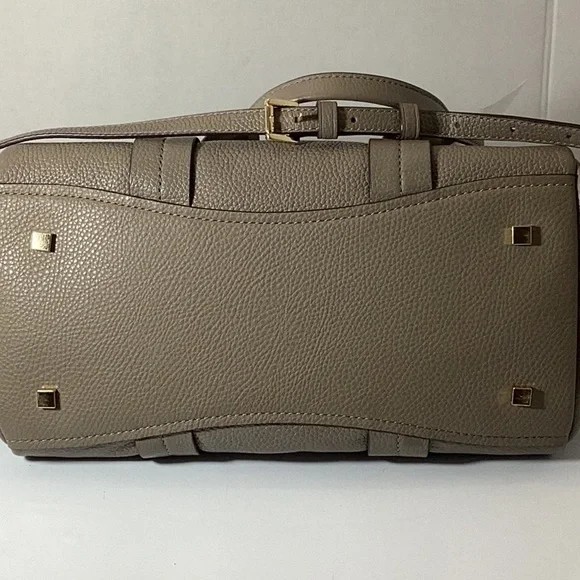 Michael Kors
Romee Small East West Satchel - Picture 14 of 15